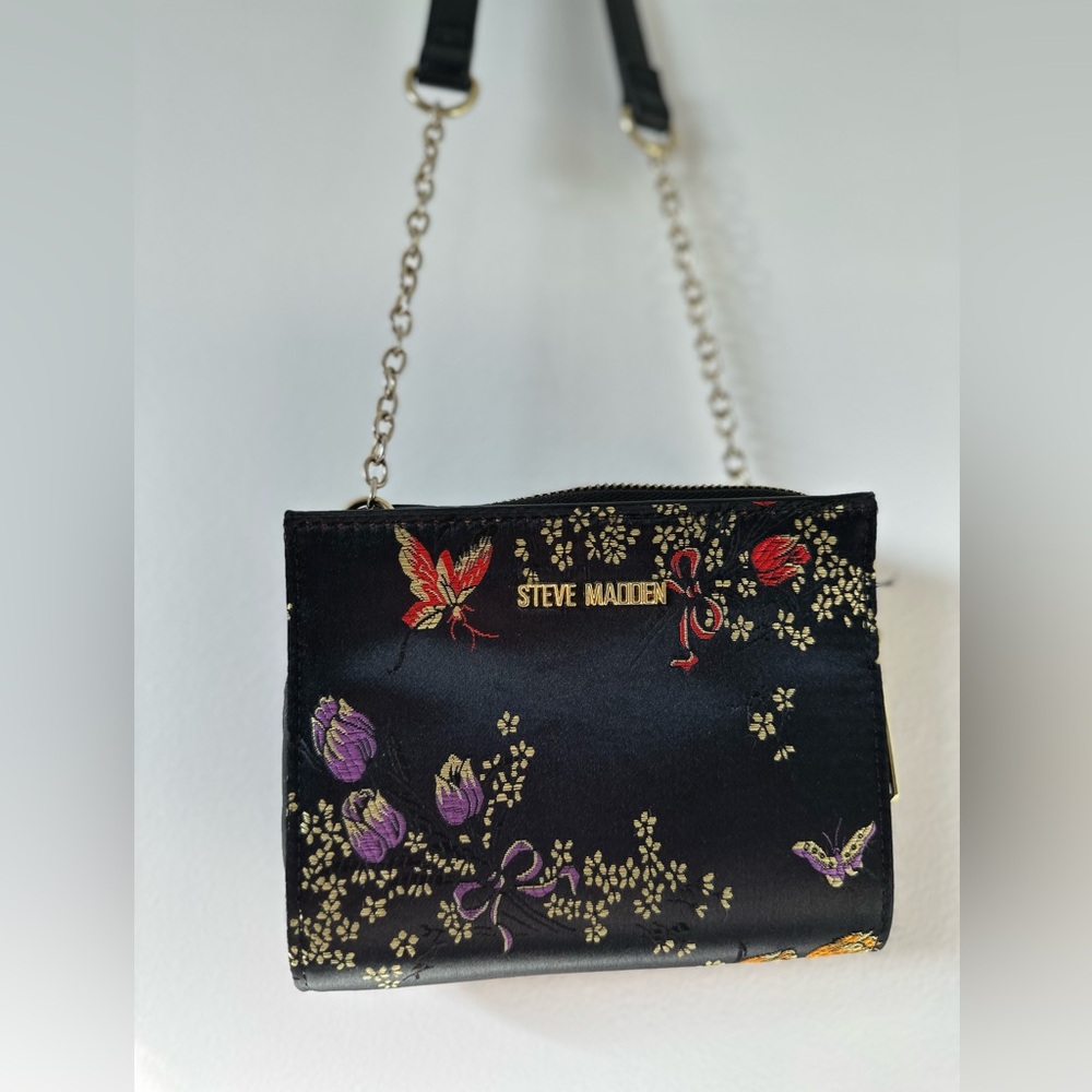Steve Madden Black Faux Leather Floral Print Crossbody Chain Clutch Purse